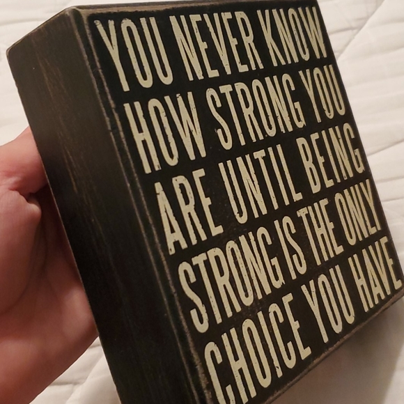 Box Sign - Picture 3 of 3